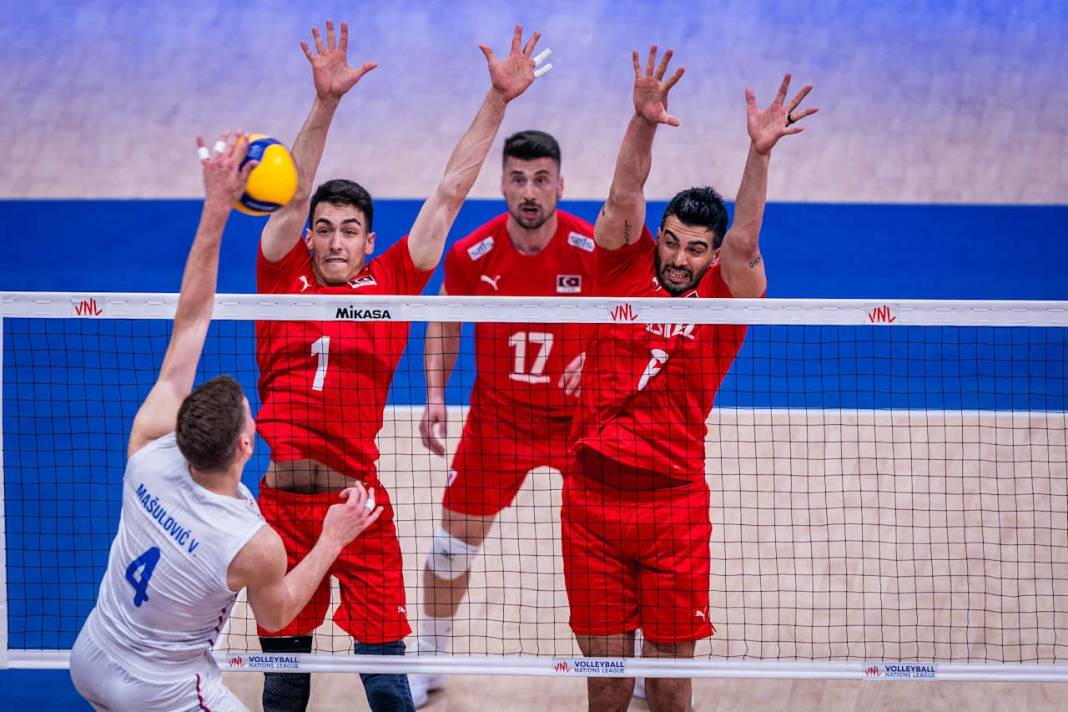 Milli takım galibiyete Fransız kaldı: Habire yeniliyor! 1